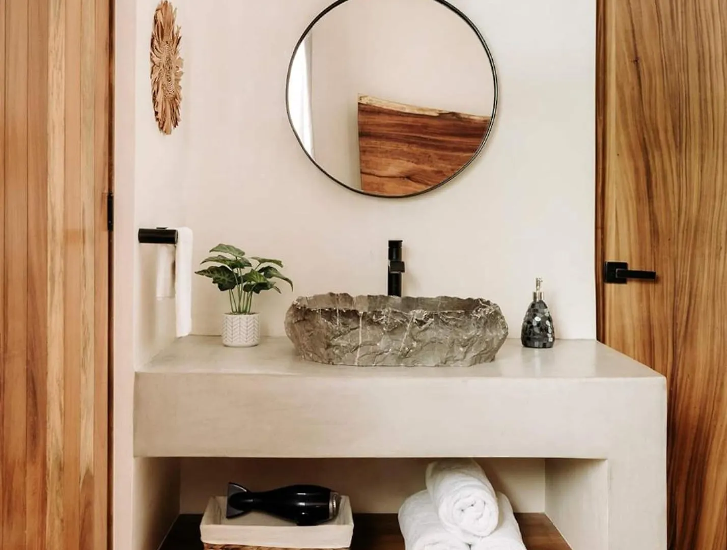 Spacious Echoluxe Condo In Aldea Zama Tulum