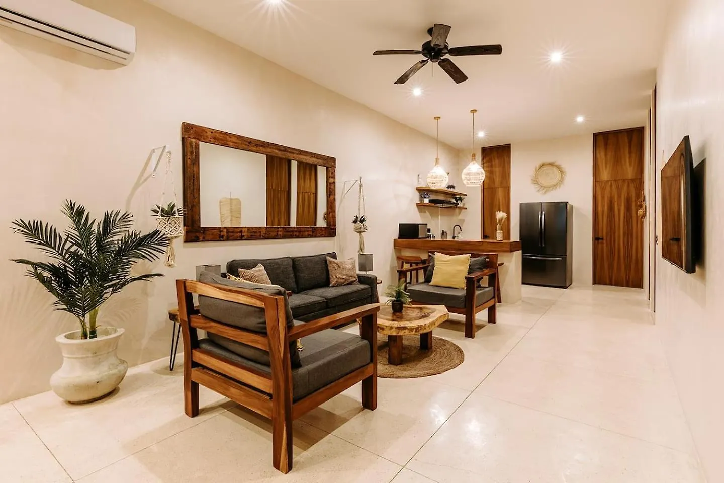 Spacious Echoluxe Condo In Aldea Zama 툴룸 펜션